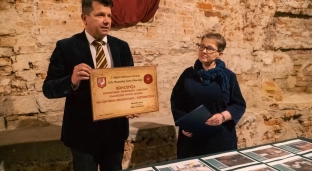 W podziemiach Ratusza rozpoczyna się budowa centrum historycznego