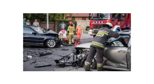 Kompletnie pijany spowodował wypadek