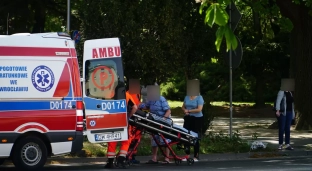 Wjechał rowerem na przejście, został potrącony