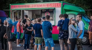 Zlot Food Trucków przyciągnął tłumy