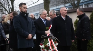 Pamięć jest rzeczą ważną. Uczcili rocznicę wprowadzenia stanu wojennego