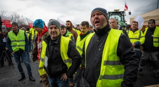 Rolnicy rozpoczęli protest. Węzeł Brzezimierz zablokowany do niedzieli!