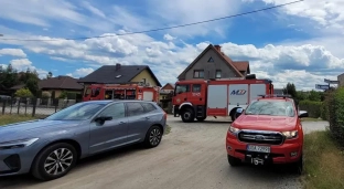 Pożar maszyny. Dwie osoby poszkodowane.