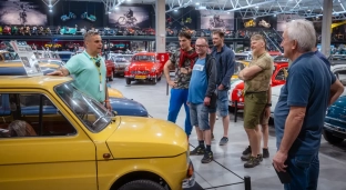 To wyjątkowe miejsce w skali Europy. Muzeum Motoryzacji w Oławie oficjalnie otwarte! [GALERIA]