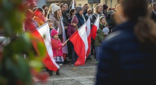 Święto Niepodległości w Jelczu-Laskowicach: Sprawdź co będzie się działo i dołącz do obchodów!