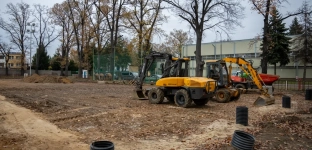 Trwa przebudowa Stadionu Miejskiego w Oławie - powstanie boisko ze sztuczną nawierzchnią