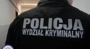 Był poszukiwany dwoma listami gończymi. Został zatrzymany