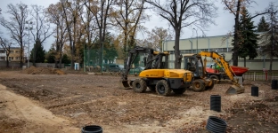 Trwa przebudowa Stadionu Miejskiego w Oławie - powstanie boisko ze sztuczną nawierzchnią