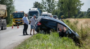 Dwa zdarzenia drogowe, jedna przyczyna