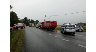 Kolizja karetki pogotowia z samochodem ciężarowym