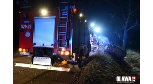 Jechał za szybko i wjechał do rowu