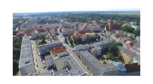 Znasz pomniki komunistyczne w powiecie oławskim? Zgłoś je do starostwa