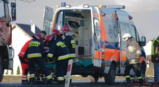 Zderzenie pod Jankowicami. Jedna osoba w szpitalu