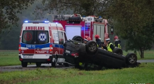 Uwaga kierowcy, ten zakręt jest niebezpieczny