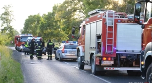 Pościg, rozbite Audi i pijany kierowca