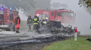 Śmiertelne zderzenie. Kierowca zginął na miejscu