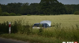 Wyprzedzając uderzył w Audi