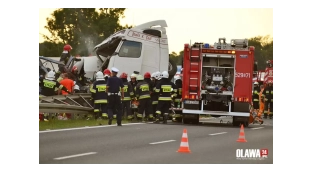 Ogromny karambol na A4. Nie żyją 4 osoby, 13 rannych [GALERIA ZDJĘĆ] [VIDEO]