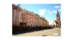 Defilada na oławskim rynku