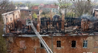 Straty po pożarze są bardzo duże. ZOBACZ VIDEO