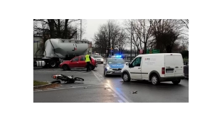 Nie ustąpił i uderzył w motocyklistę