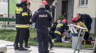 Duży pożar mieszkania. Dwie osoby poszkodowane [ZDJECIA]