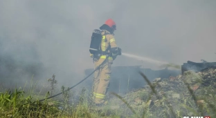 Czarny dym nad miastem. Pożar przy ul. Portowej