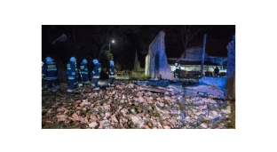 Zerwane linie energetyczne, powalone drzewa i pomoc w zasilaniu respiratorów. Bilans silnego wiatru w naszym powiecie