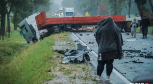 Poważny wypadek w Godzikowicach. Droga jest zablokowana