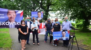 Chybicka i Duda w Oławie. Zachęcają do oddania głosu na Trzaskowskiego