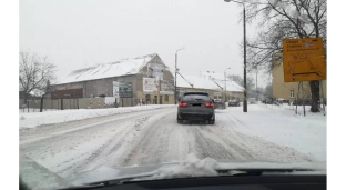 Trudne warunki na drogach całego powiatu