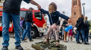 Z pomocą dla małej Ani. Bawili się na oławskim Rynku