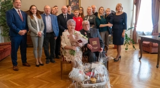 Poznali się na boisku piłkarskim. Ich miłość trwa już 55 lat