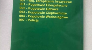 Sprzedają bezużyteczne książki telefoniczne. Mieszkanka ostrzega