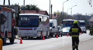 Zderzenie z autobusem. Są utrudnienia w ruchu