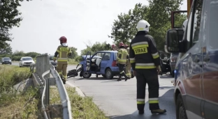 Uwaga kierowcy. Wypadek dwóch samochodów osobowych