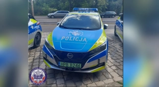 Nowy samochód elektryczny w policji